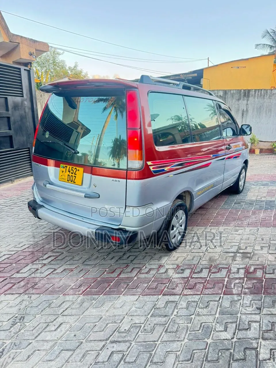 Toyota Noah 2002 Burgundy