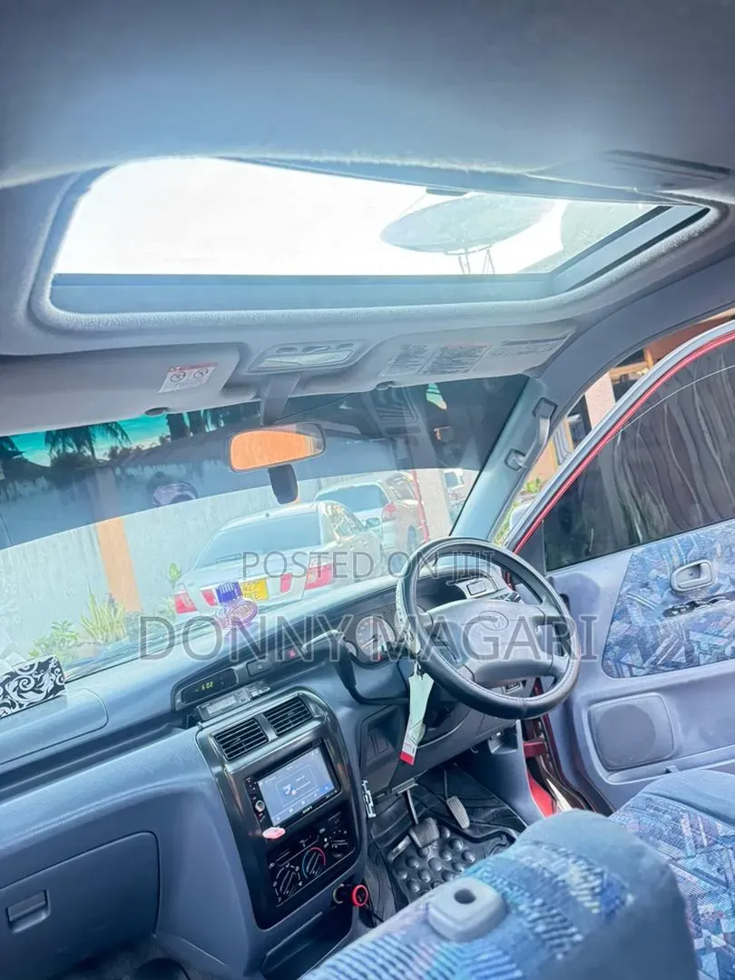 Toyota Noah 2002 Burgundy