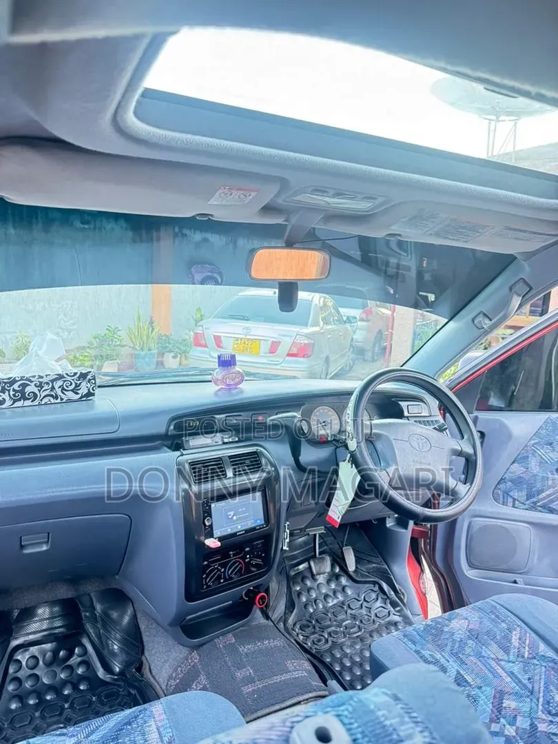 Toyota Noah 2002 Burgundy