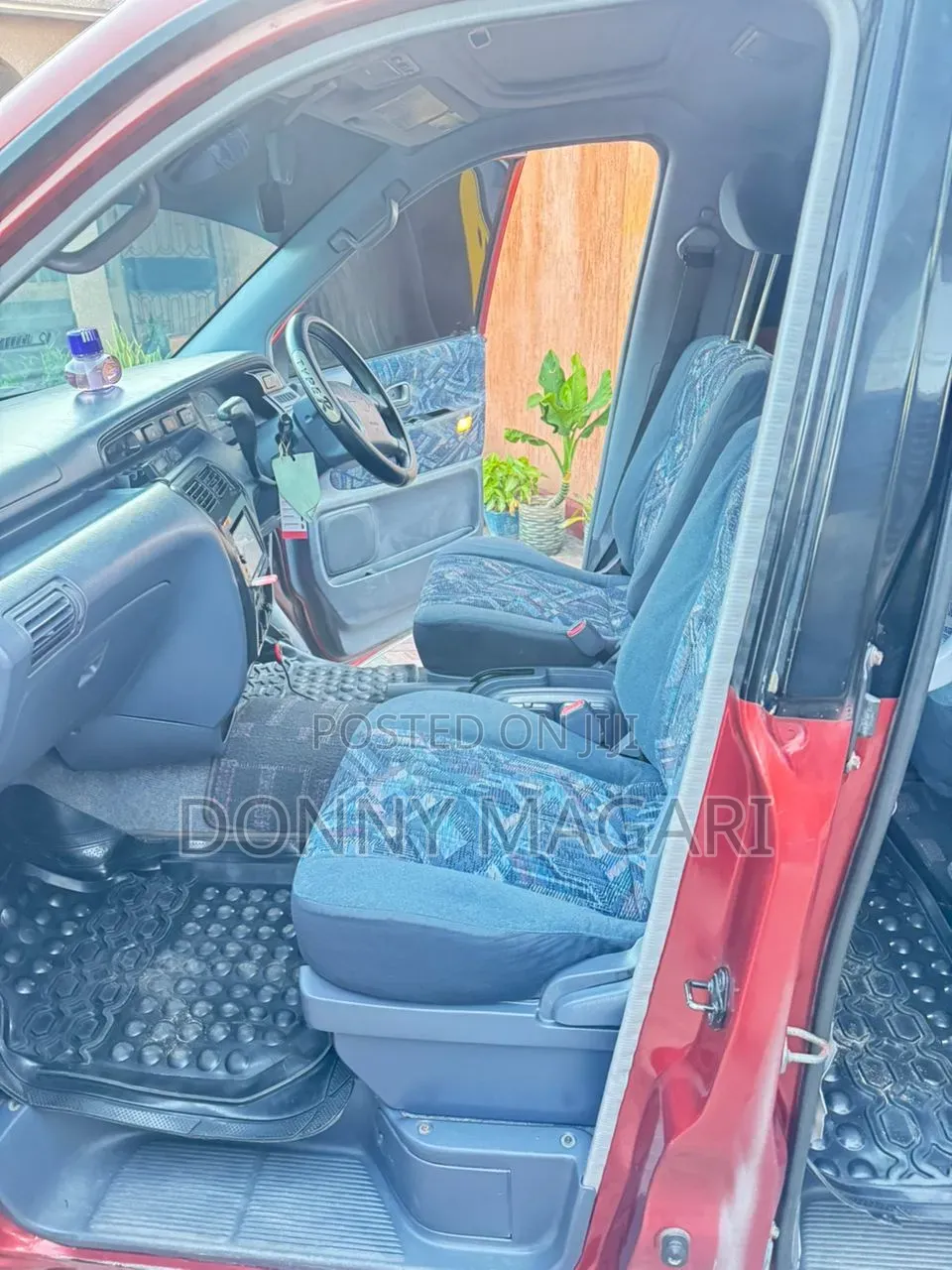 Toyota Noah 2002 Burgundy