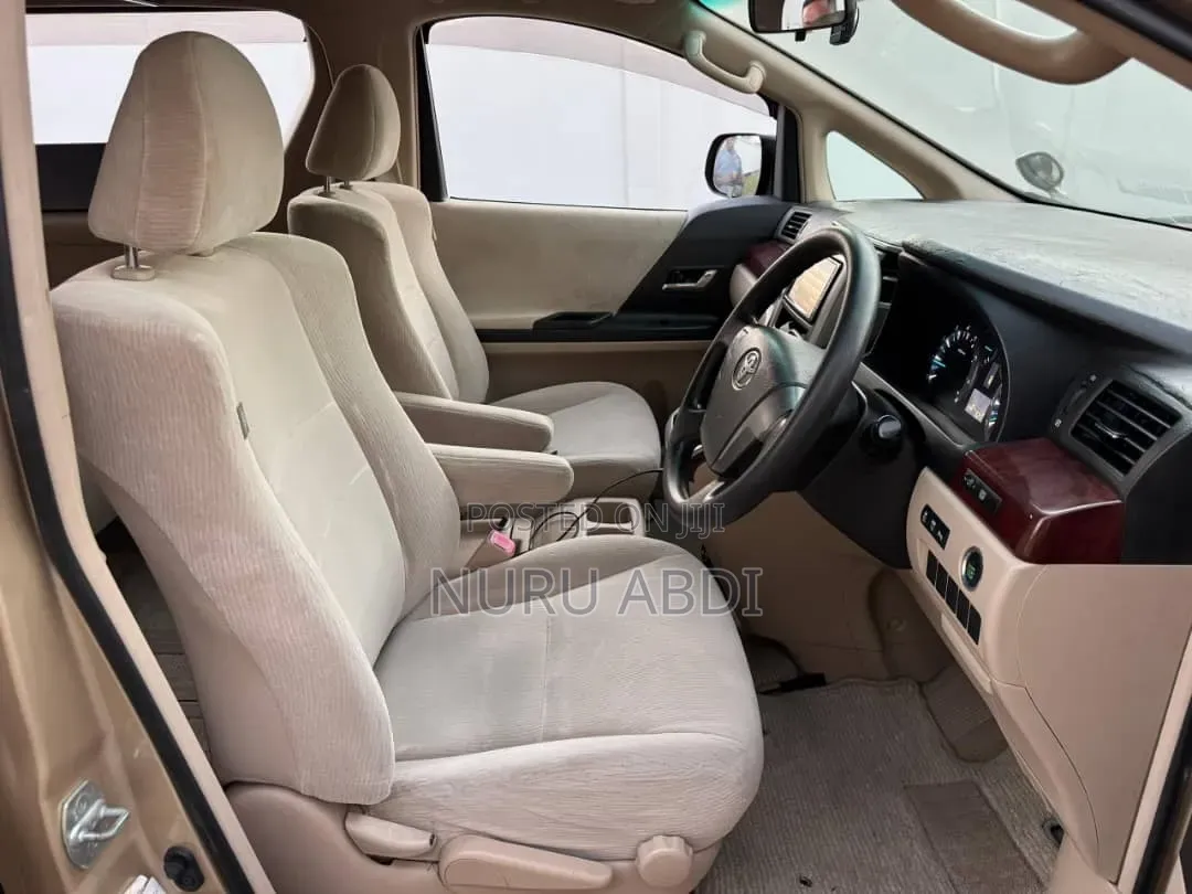 Toyota Alphard 2.4 Hybrid AWD 2010 Gold