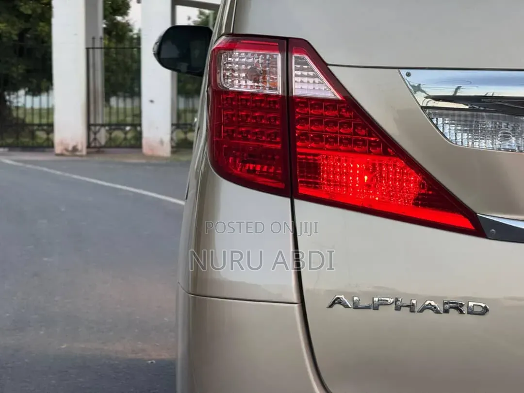 Toyota Alphard 2.4 Hybrid AWD 2010 Gold