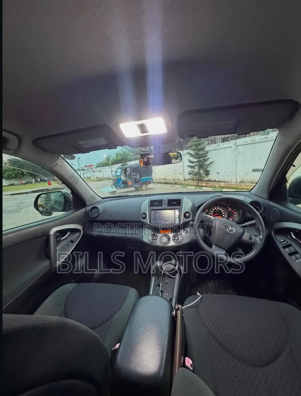 Toyota Vanguard 2010 Black