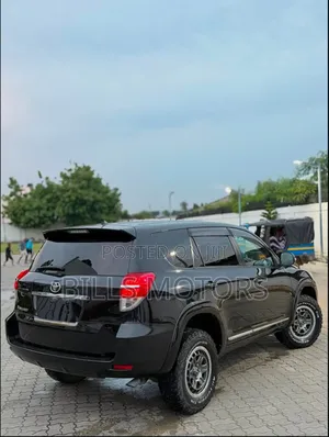 Toyota Vanguard 2010 Black