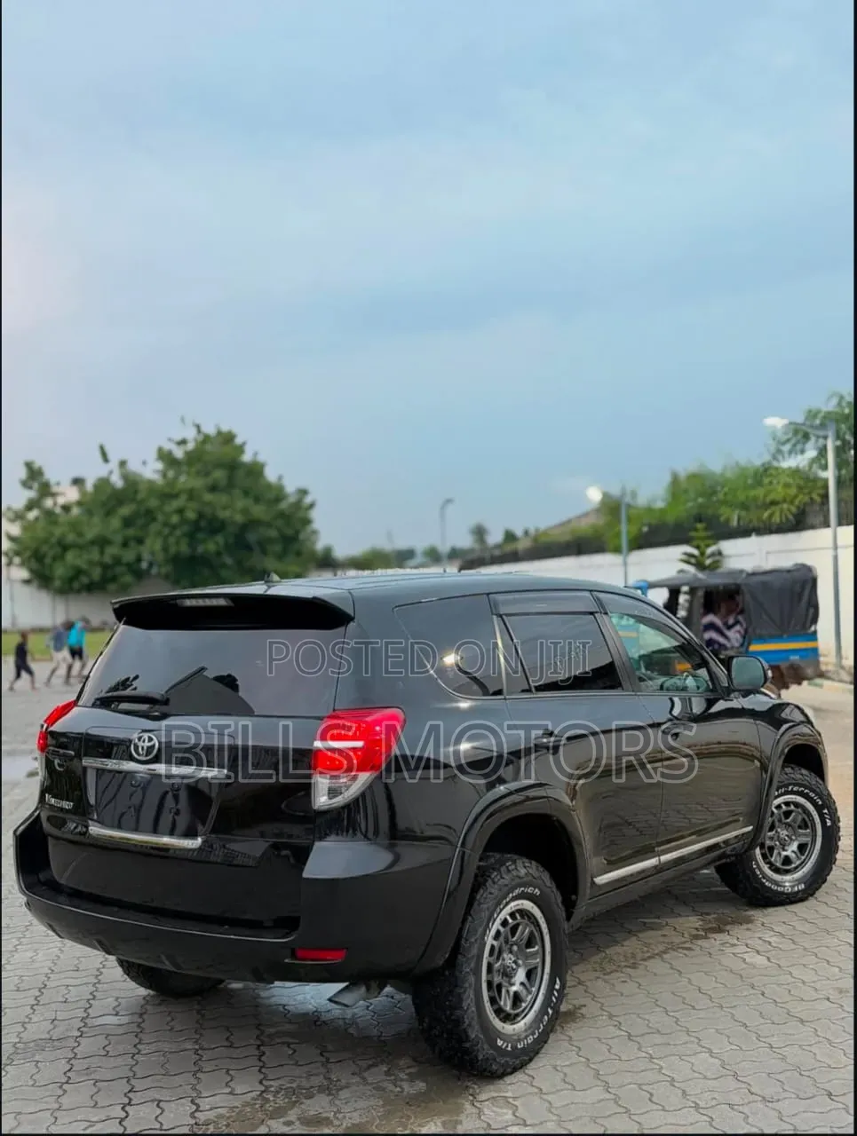 Toyota Vanguard 2010 Black