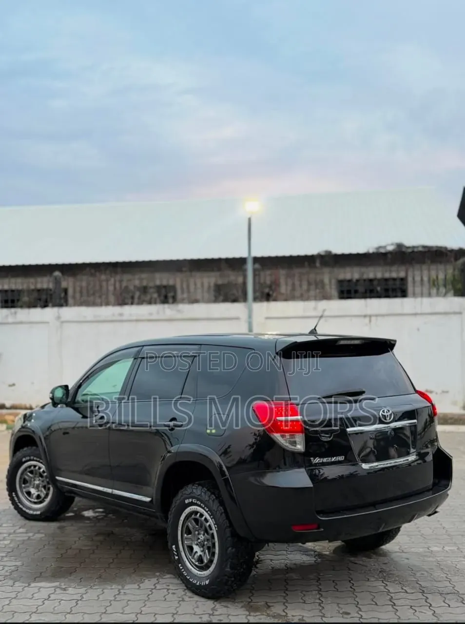 Toyota Vanguard 2010 Black
