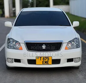 Toyota Crown 2006 White