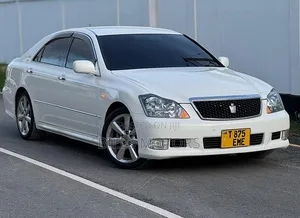 Toyota Crown 2006 White