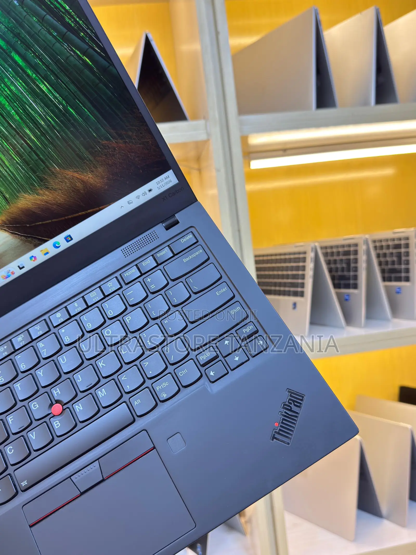 New Laptop Lenovo ThinkPad X1 Carbon 16GB Intel Core i7 SSD 256GB