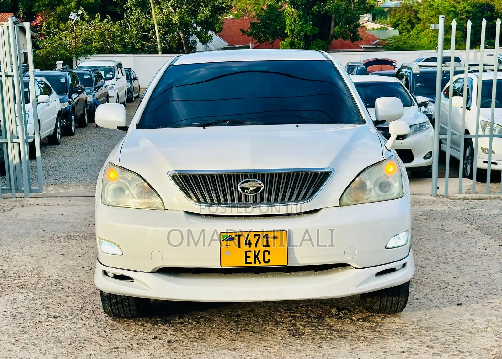 Toyota Harrier 2005 White