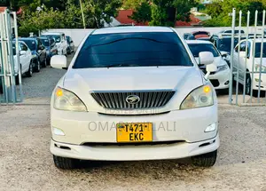Toyota Harrier 2005 White