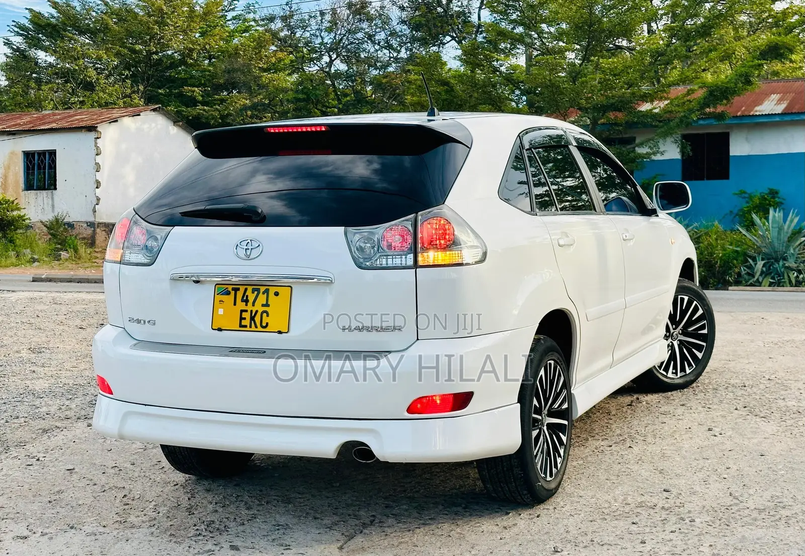 Toyota Harrier 2005 White