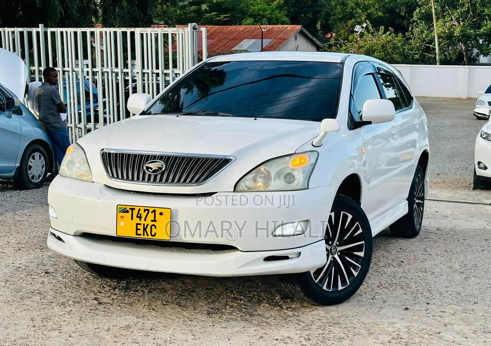 Toyota Harrier 2005 White