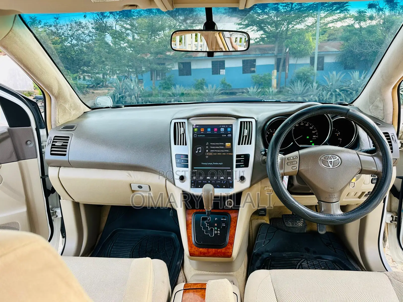 Toyota Harrier 2005 White