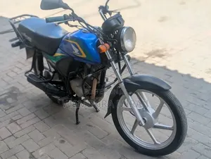 Honda CB 2025 Blue