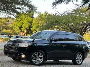Mitsubishi Outlander 2014 Black