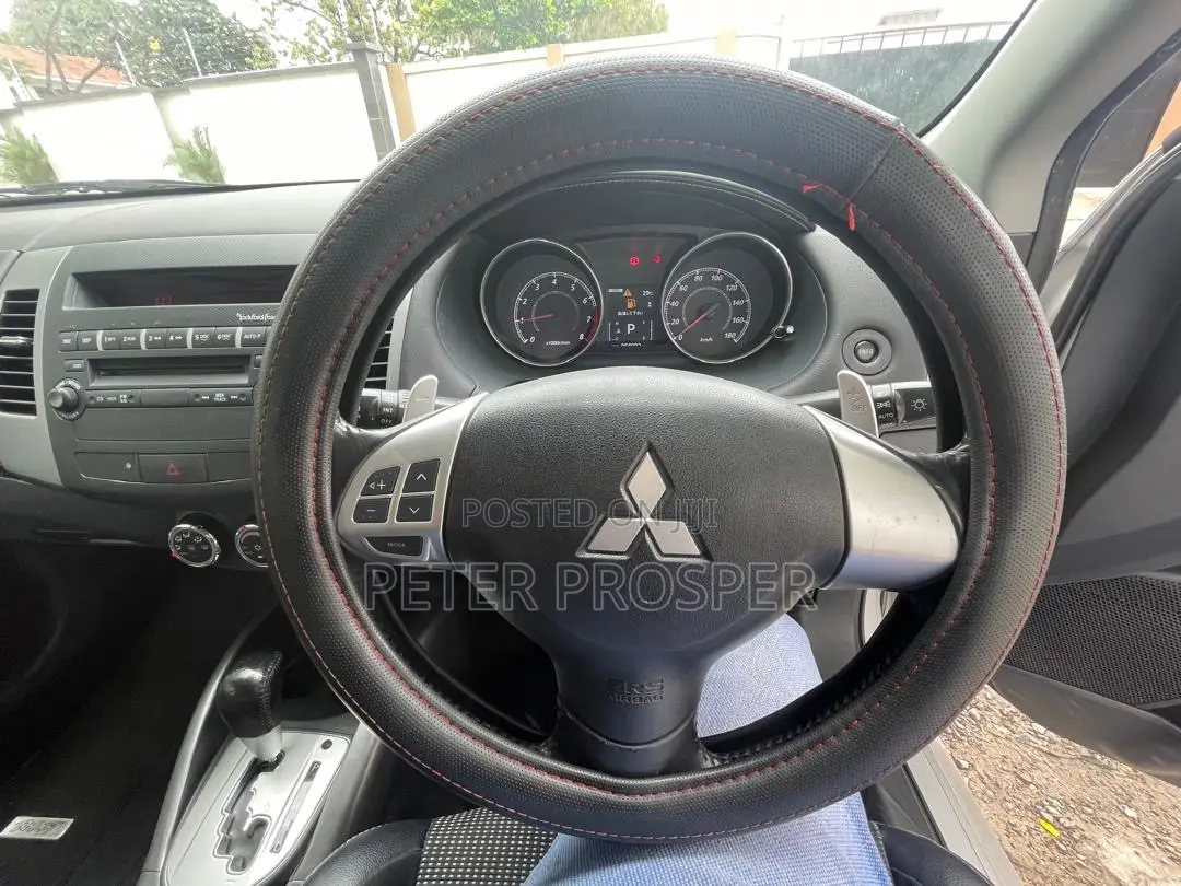 Mitsubishi Outlander Sport ES 2011 White