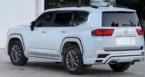 Toyota Land Cruiser 2024 White
