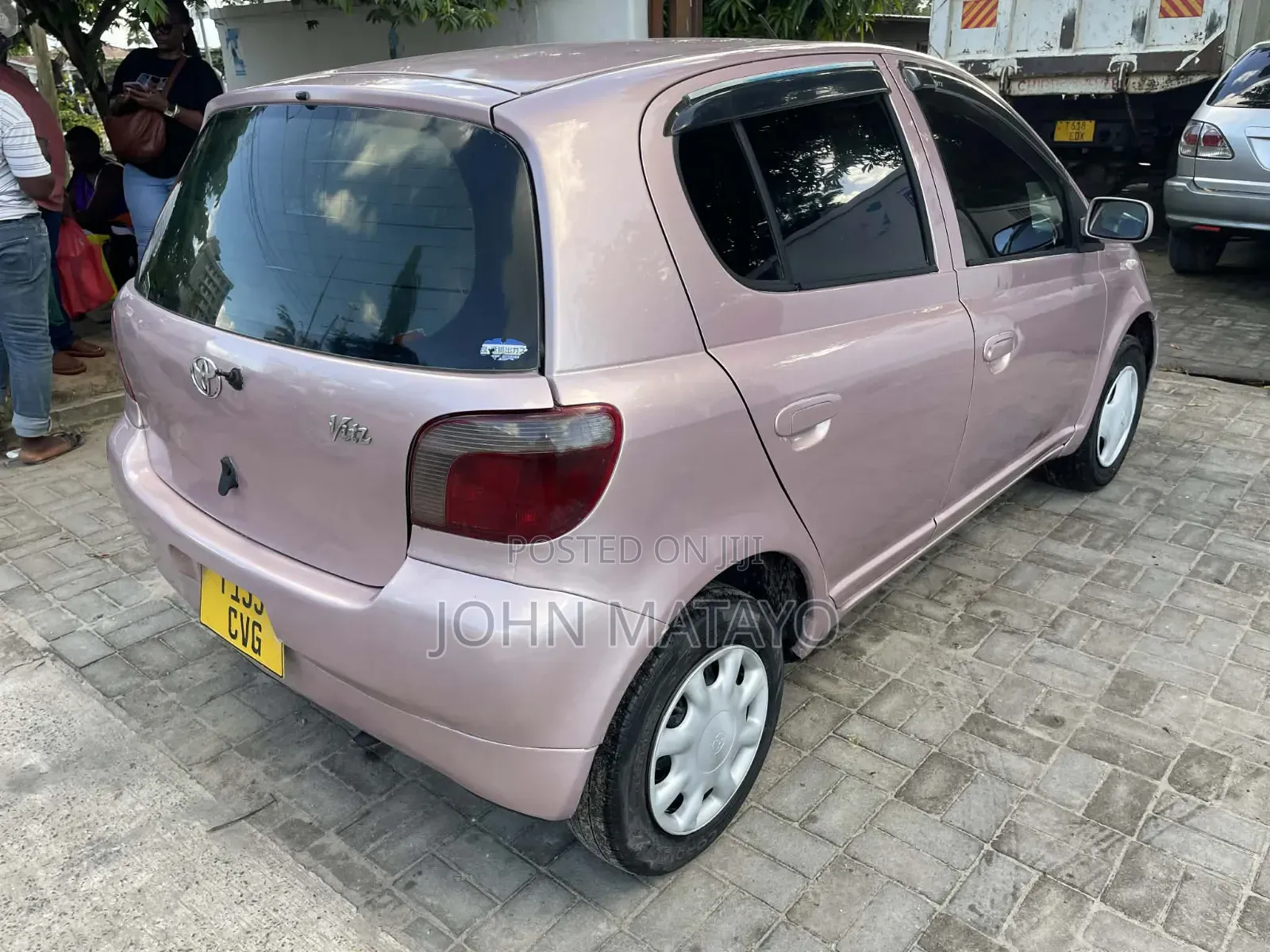 Toyota Vitz 2001 Beige