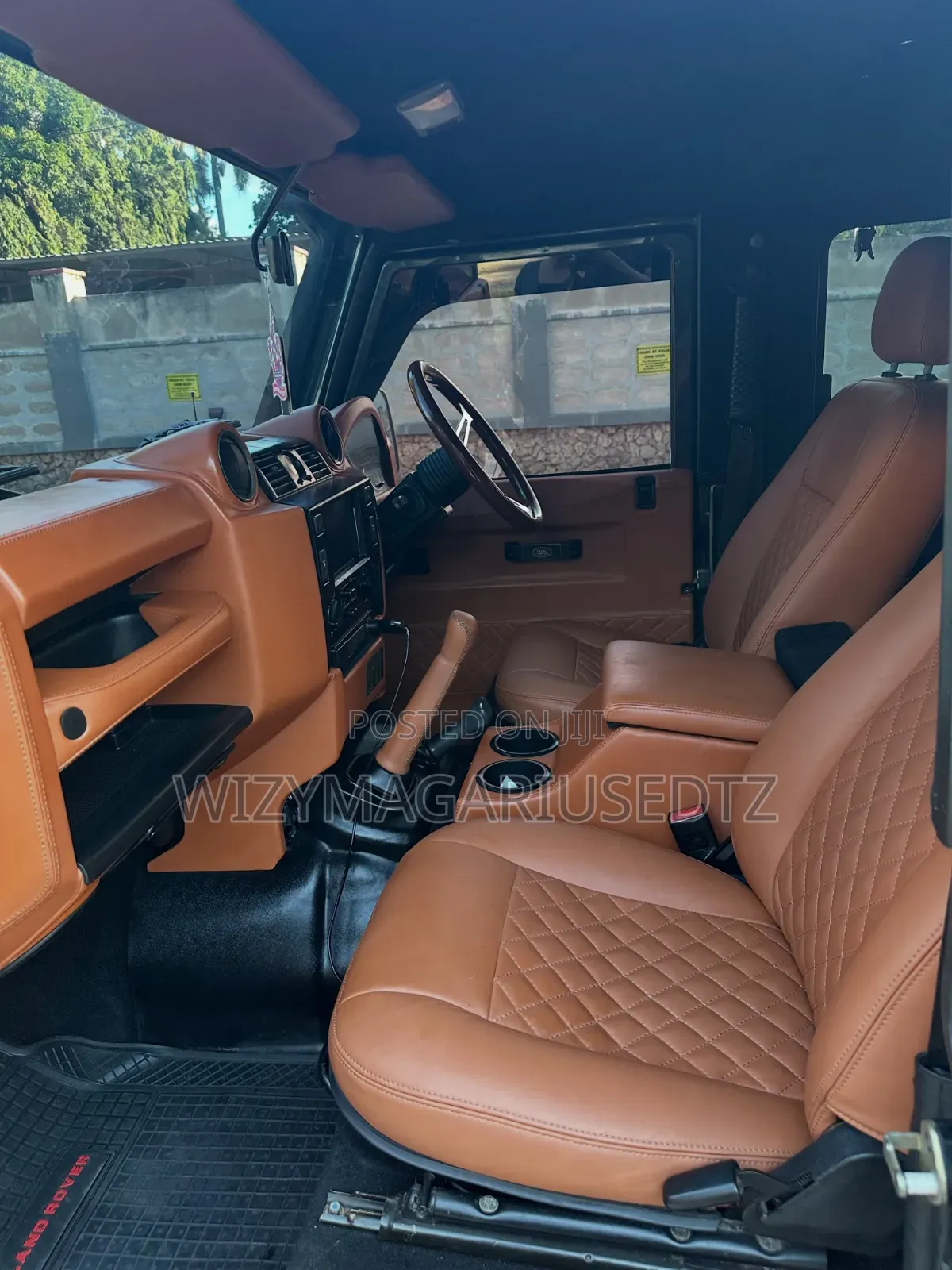 Land Rover Defender 2016 Burgundy