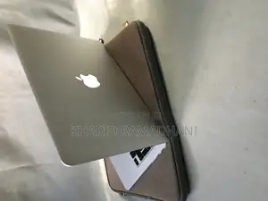 Laptop Apple MacBook Pro 2015 8GB Intel Core i5 SSD 256GB