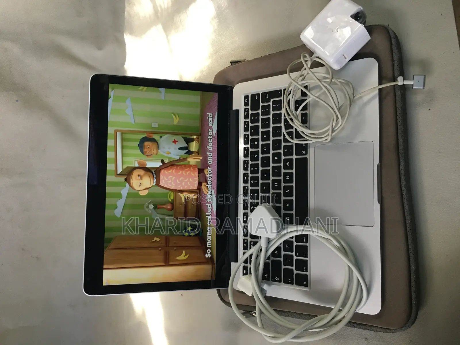 Laptop Apple MacBook Pro 2015 8GB Intel Core i5 SSD 256GB