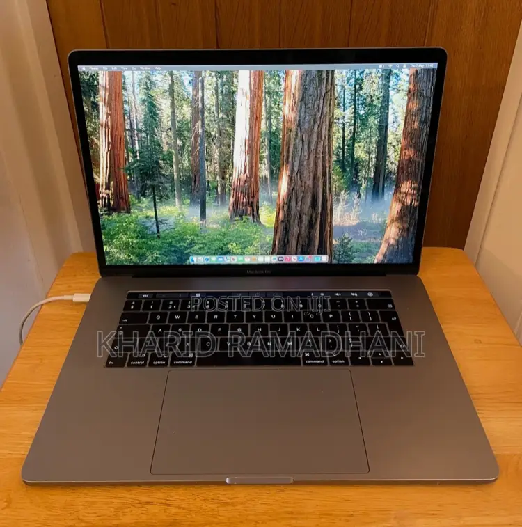 Laptop Apple MacBook Pro 2018 32GB Intel Core i7 SSD 512GB
