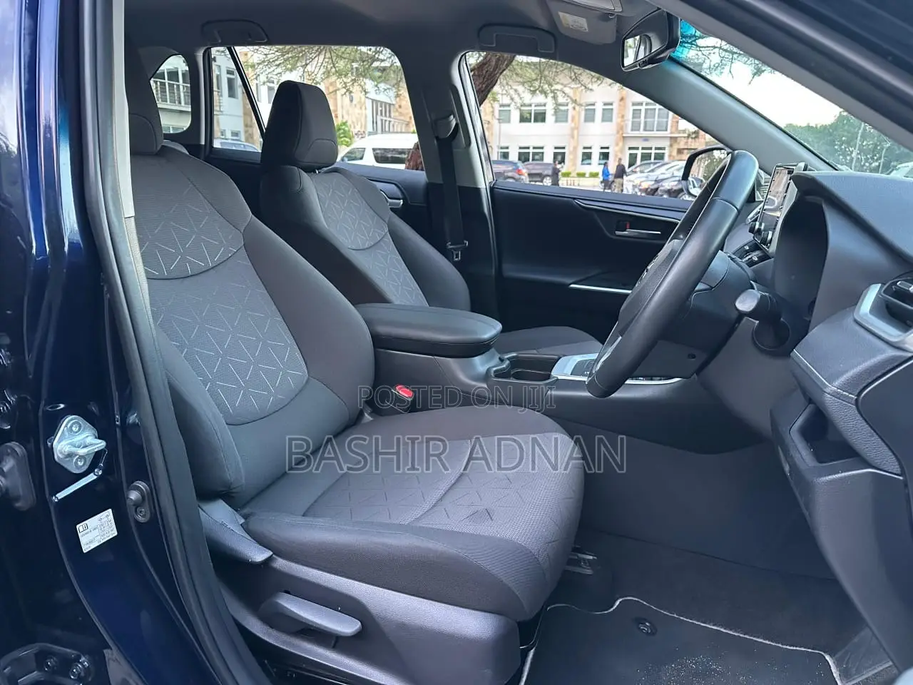 Toyota RAV4 2020 Blue