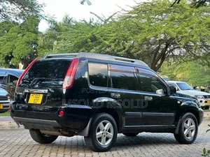 Nissan X-Trail 2004 Black