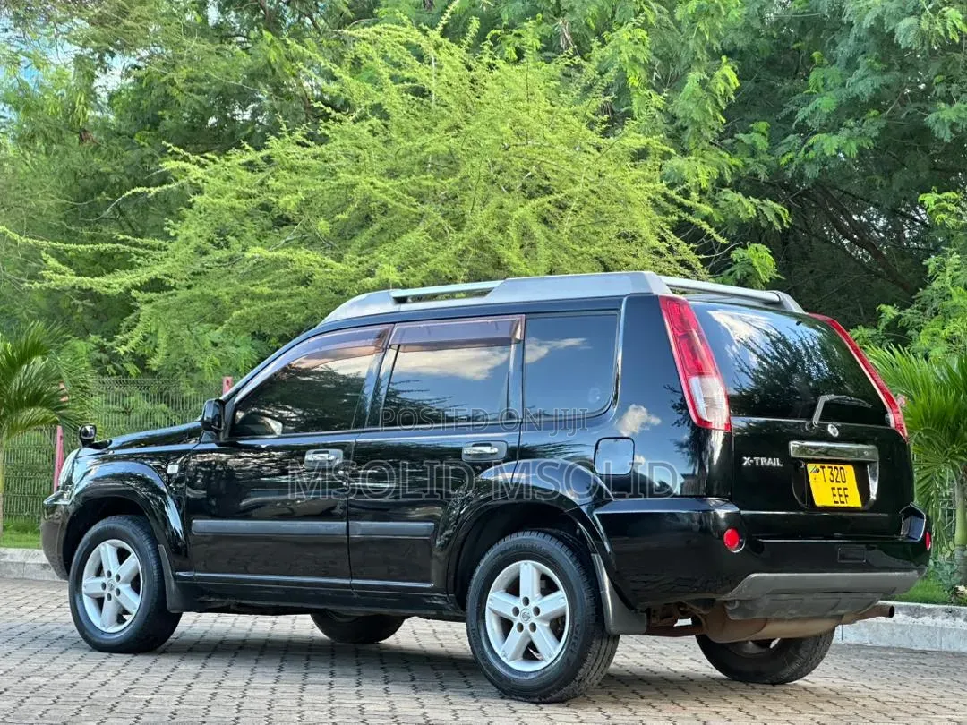 Nissan X-Trail 2004 Black