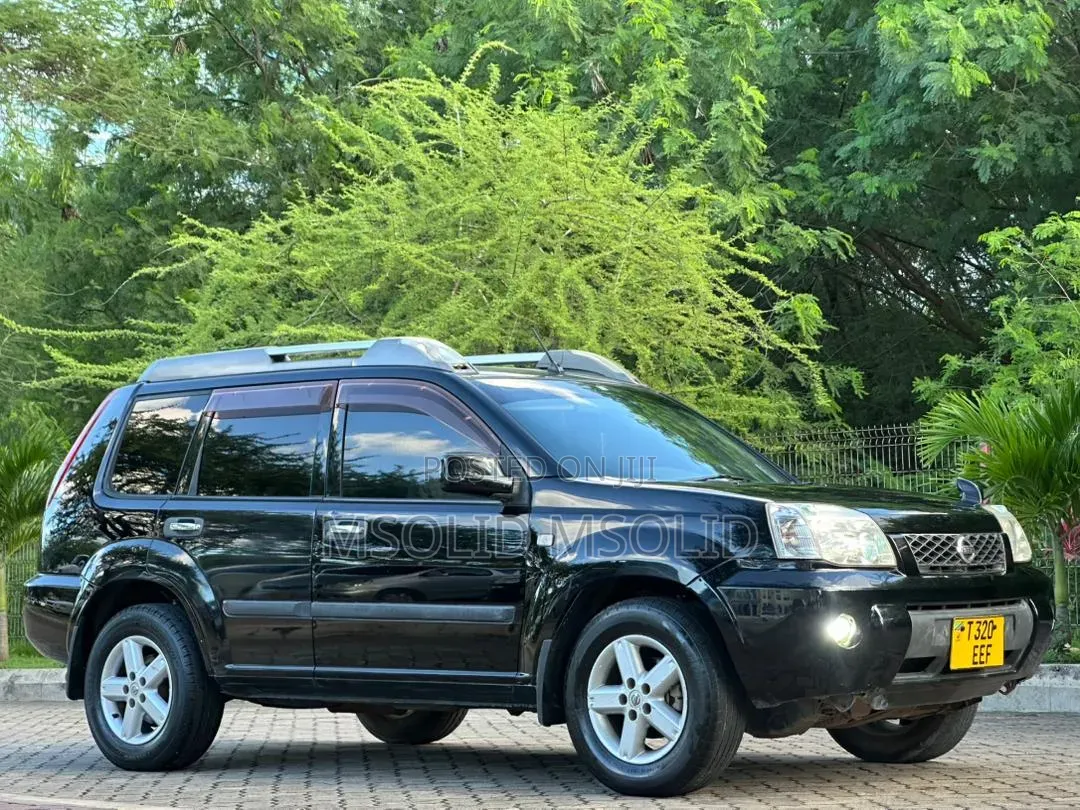Nissan X-Trail 2004 Black