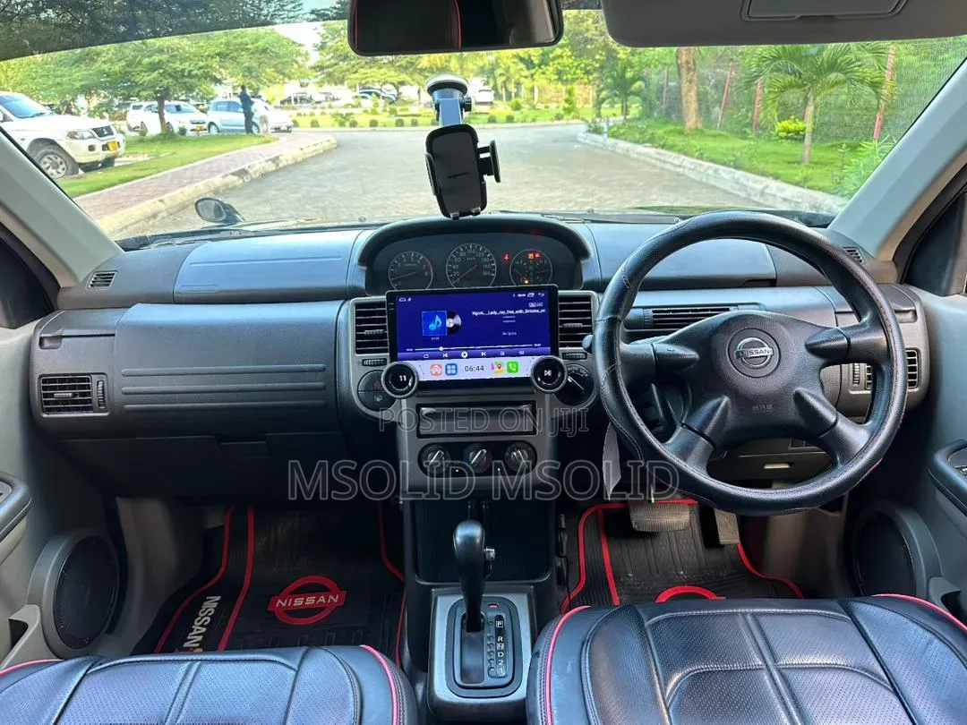 Nissan X-Trail 2004 Black