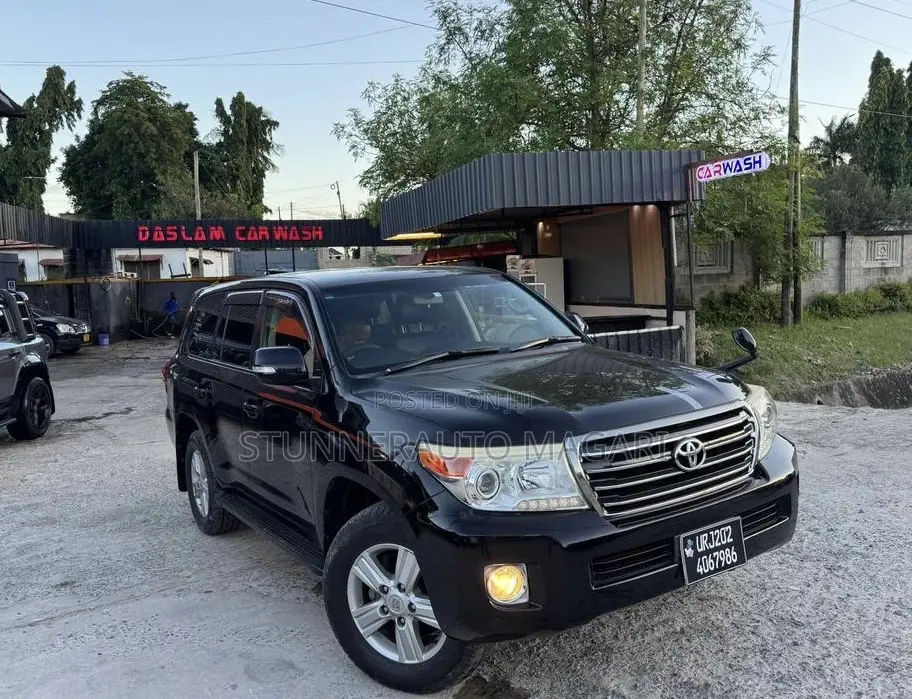 Toyota Land Cruiser 2014 Black