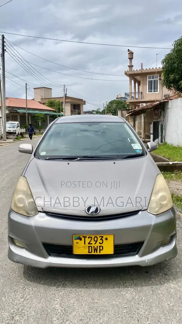 Toyota Wish 2005 Gray