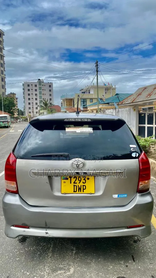 Toyota Wish 2005 Gray