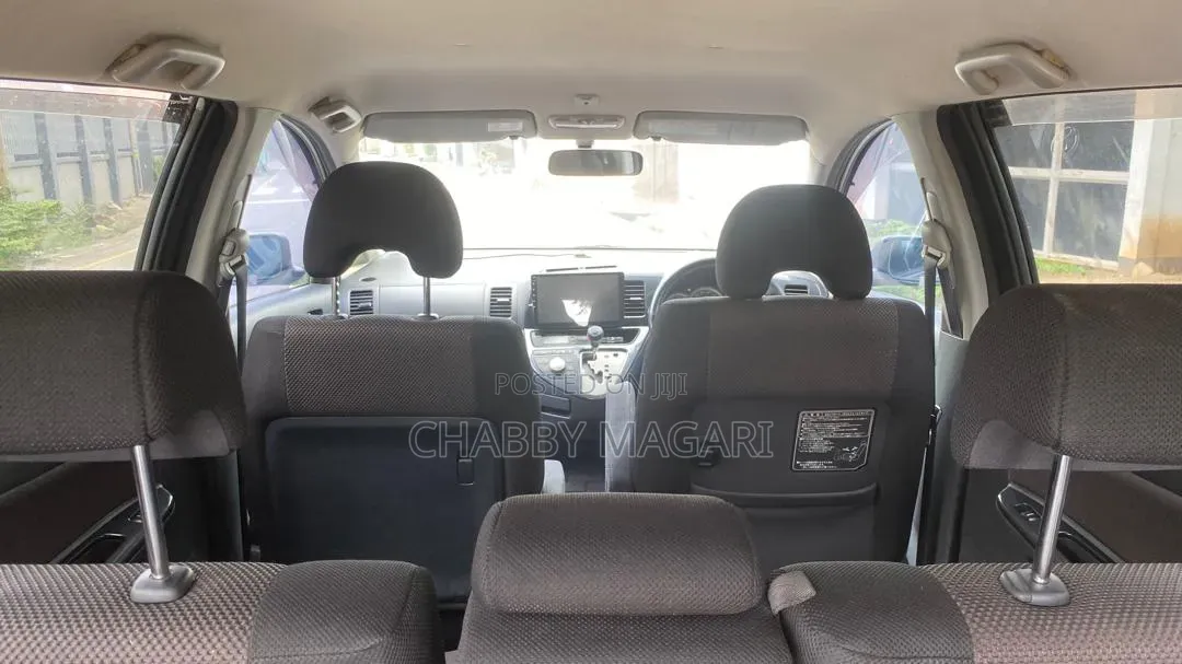 Toyota Wish 2005 Gray