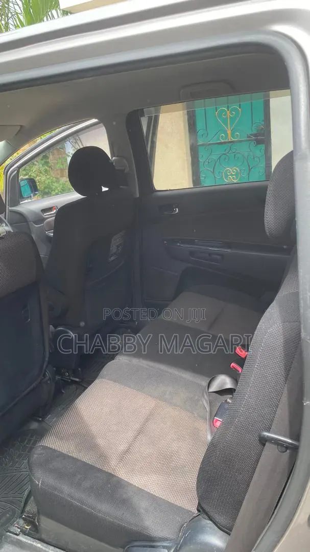 Toyota Wish 2005 Gray
