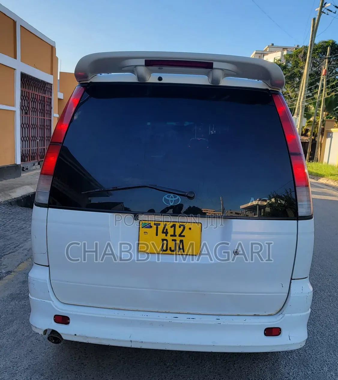 Toyota Noah 2.0 FWD (8 Seater) 2001 Pearl