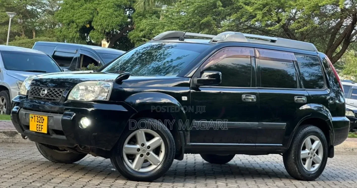 Nissan X-Trail 2004 Black