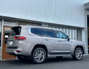 New Toyota Land Cruiser LC300 2024 Gray