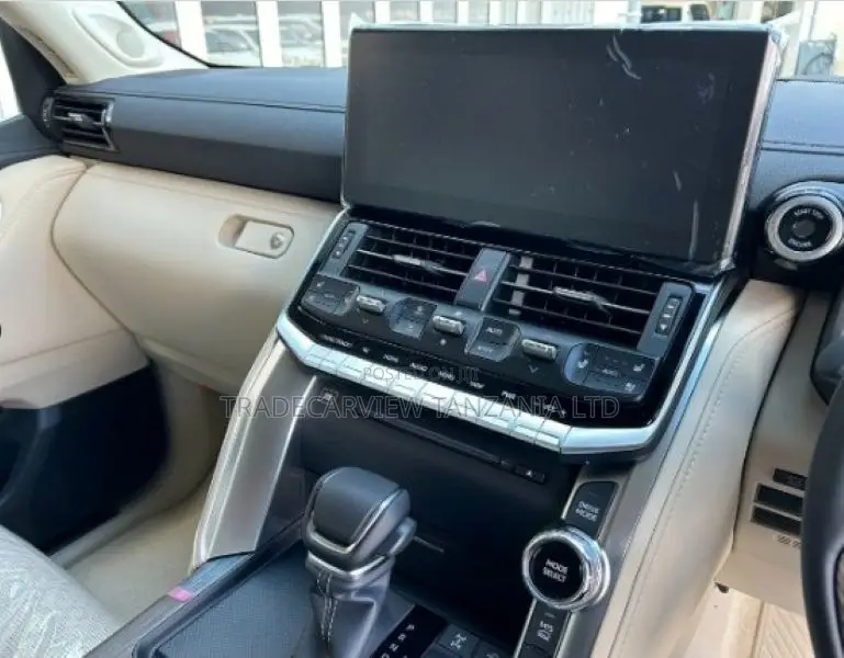 New Toyota Land Cruiser LC300 2024 Gray