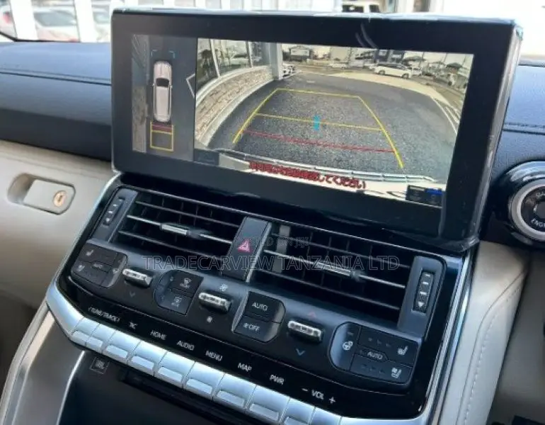 New Toyota Land Cruiser LC300 2024 Gray