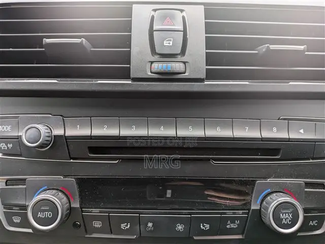 BMW 120i 2014 Silver
