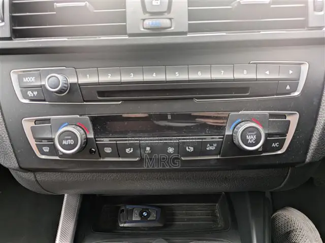 BMW 120i 2014 Silver