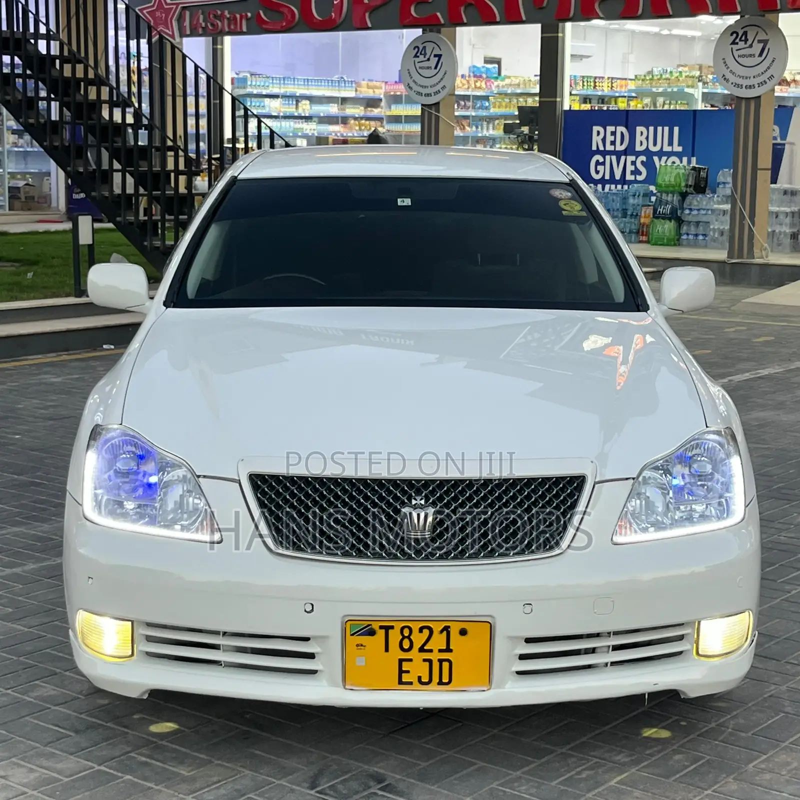 Toyota Crown 2004 White
