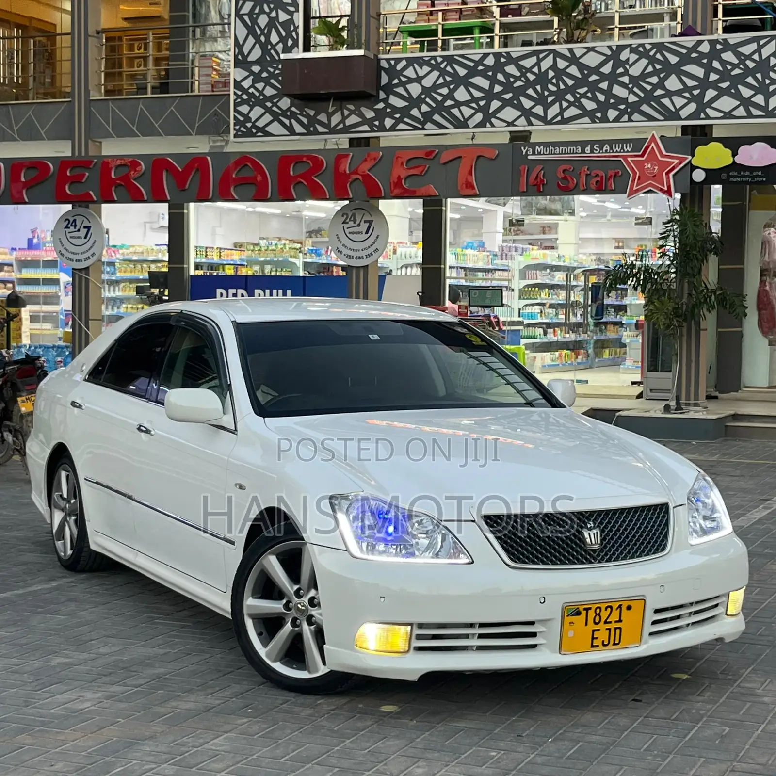 Toyota Crown 2004 White