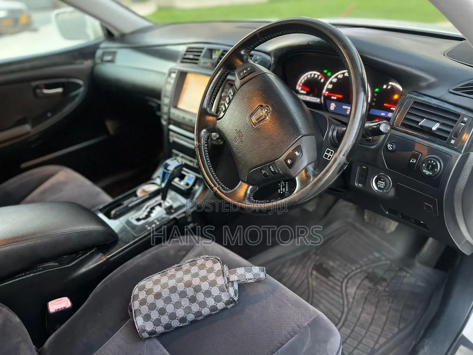 Toyota Crown 2004 White