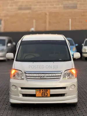 Toyota Noah 2005 White