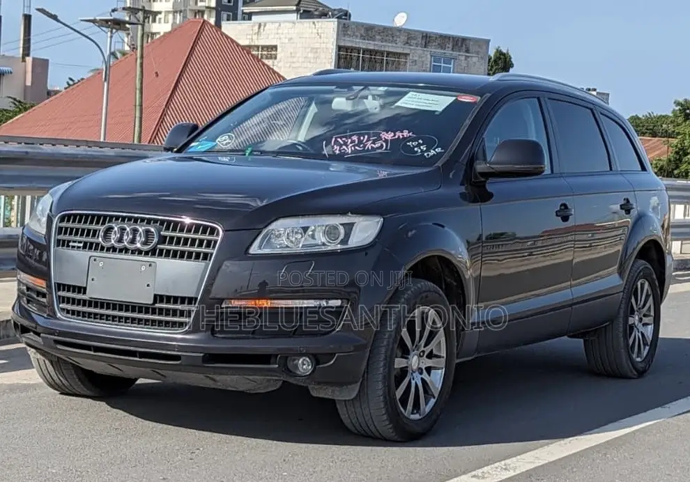 Audi Q7 2010 Black