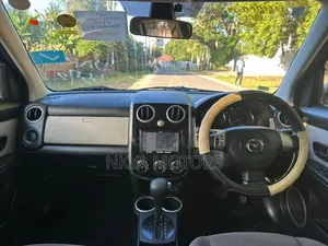 Mazda Verisa 2010 Black
